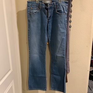 Cute low rise vintage boot cut jeans